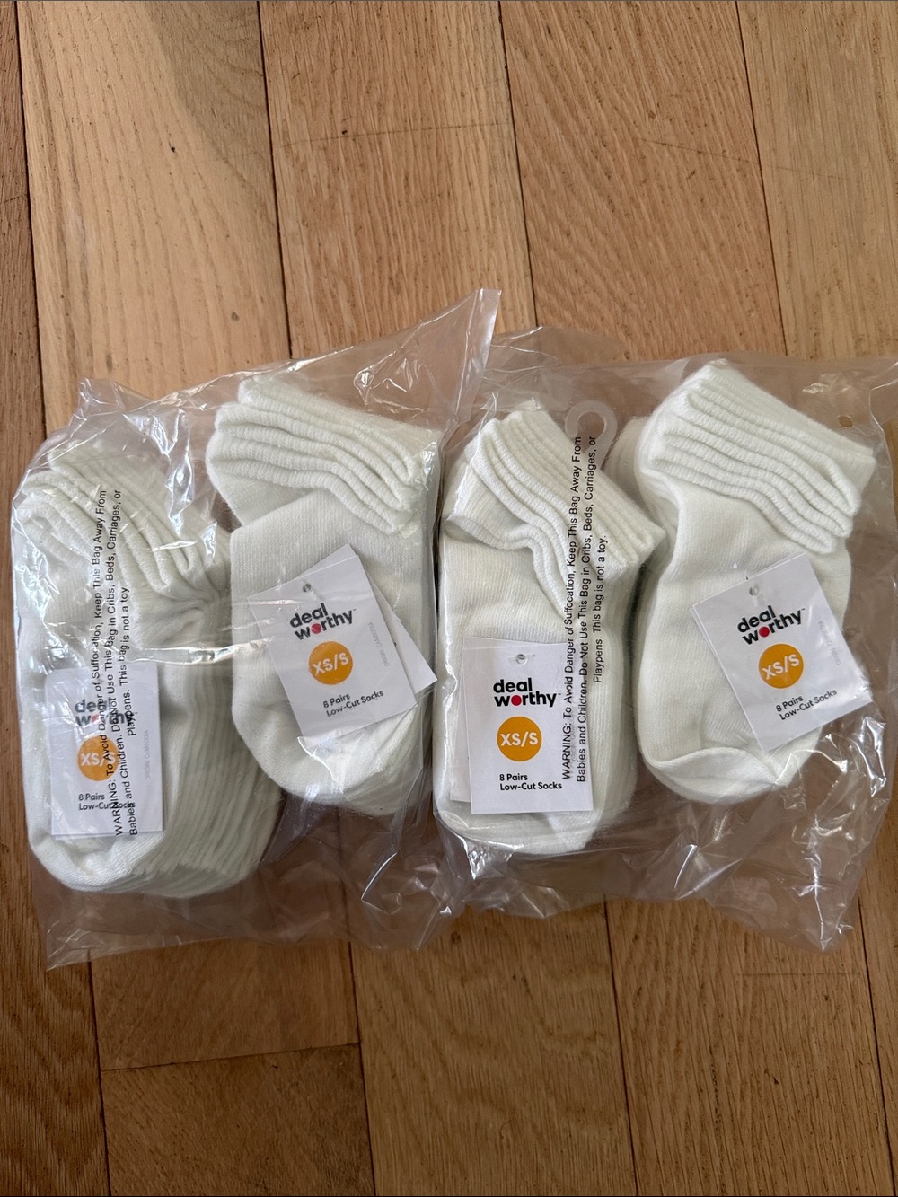 NWT Target deal worthy kids XS S low cut white socks 4 packs of 8